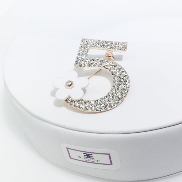 Regina's Designer #2 Brooch - EarringEverything.com Fashion Jewelry For Trendsetters - FREE SHIPPING - #necklace #earrings #jewelry #jewellery #goldjewelry #silverjewelry #accessories #fashionista #fashionjewelry #instagood #bracelet #Ring #jewelrydesigner #bridesmaidsgifts #jewelryforsale #jewelrystore #jewelryporn #jewelryshop #jewelrylover #jewelrylovers #jewelrysale #jewelrygifts #jewelrybox #jewelrydesign #jewelryjunkie #pearls #swarovski #ontrend #uniquejewelry #EarringEverything