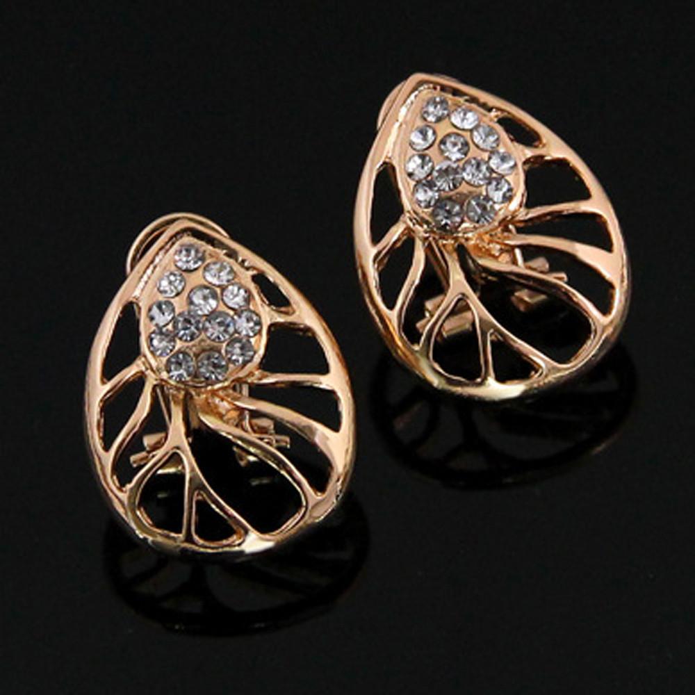 Vivian's Set - EarringEverything.com Fashion Jewelry For Trendsetters - FREE SHIPPING - #necklace #earrings #jewelry #jewellery #goldjewelry #silverjewelry #accessories #fashionista #fashionjewelry #instagood #bracelet #Ring #jewelrydesigner #bridesmaidsgifts #jewelryforsale #jewelrystore #jewelryporn #jewelryshop #jewelrylover #jewelrylovers #jewelrysale #jewelrygifts #jewelrybox #jewelrydesign #jewelryjunkie #pearls #swarovski #ontrend #uniquejewelry #EarringEverything